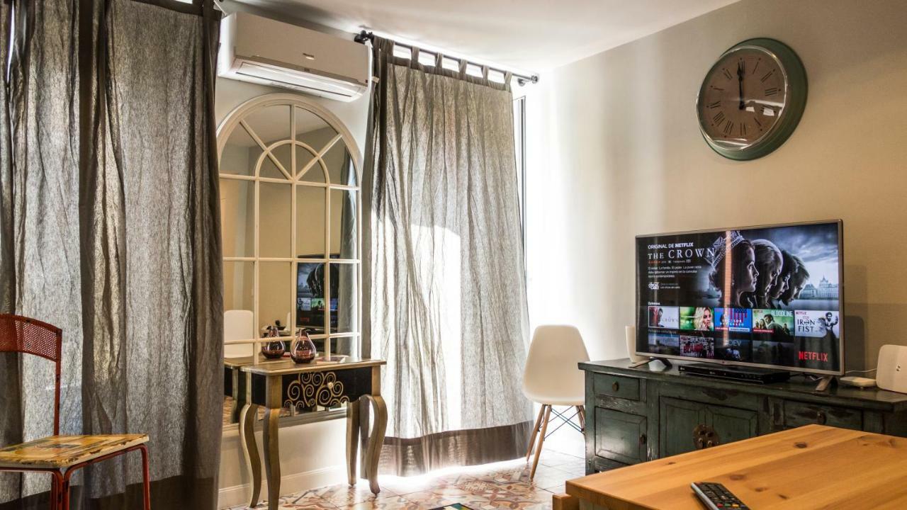 Cozy Apartment In Downtown Мадрид Екстер'єр фото